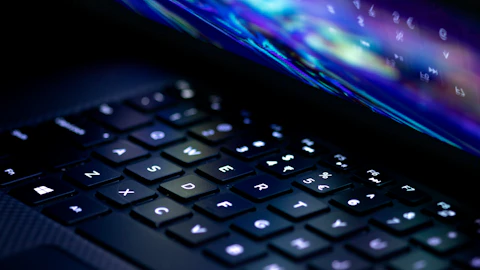 Primer plano de un teclado de computadora portátil